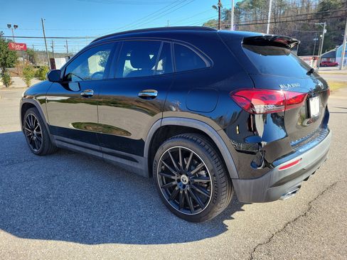Used 2022 Mercedes-Benz GLA 250 4MATIC image 7