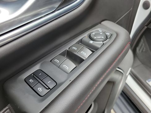Used 2023 Chevrolet Tahoe RST AWD/4WD image 29