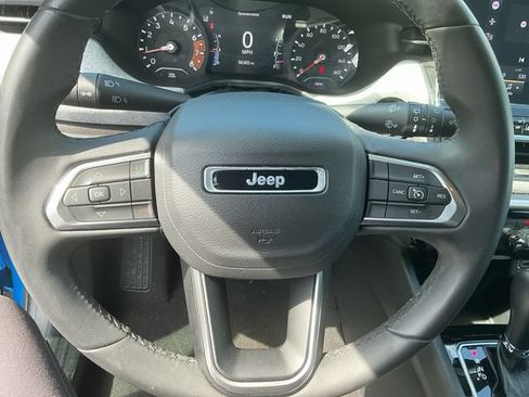 Used 2024 Jeep Compass Latitude AWD/4WD image 13