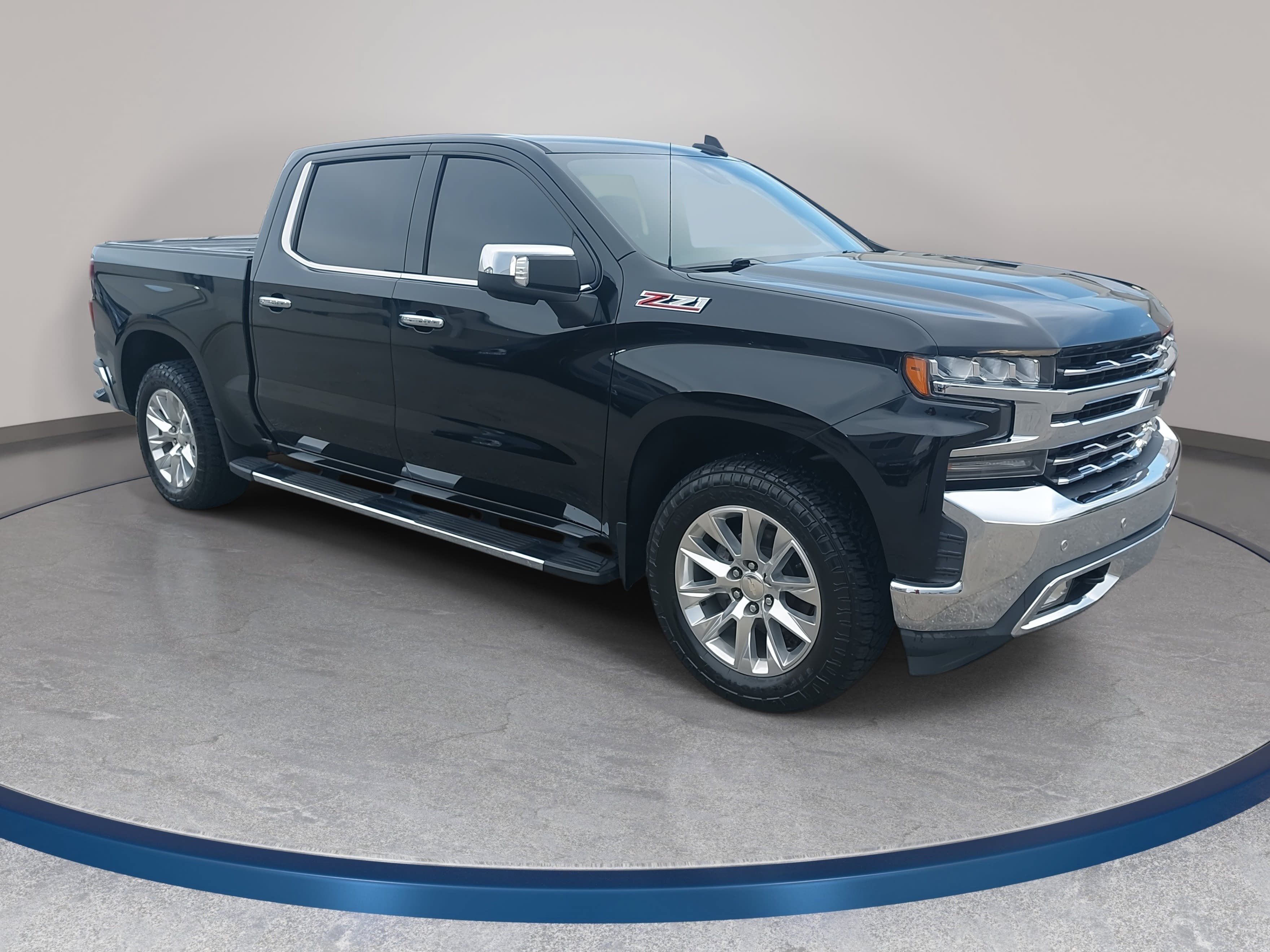Used 2019 Chevrolet Silverado 1500 LTZ w/ LTZ Plus Package AWD/4WD image 3