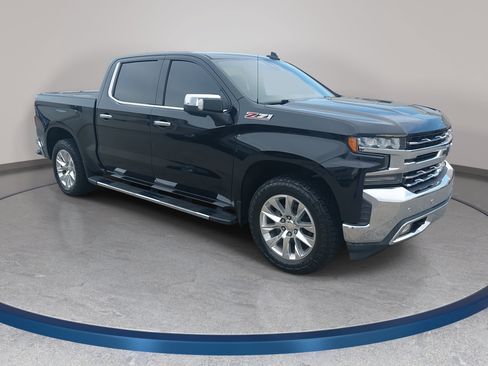 Used 2019 Chevrolet Silverado 1500 LTZ w/ LTZ Plus Package AWD/4WD image 3