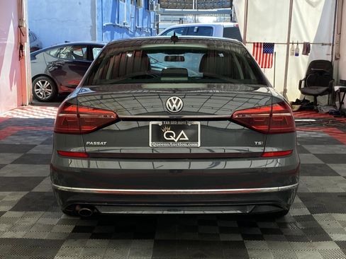 Used 2017 Volkswagen Passat 1.8T R-Line image 5