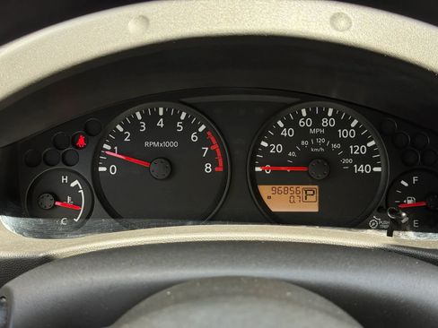 Used 2015 Nissan Frontier S image 12