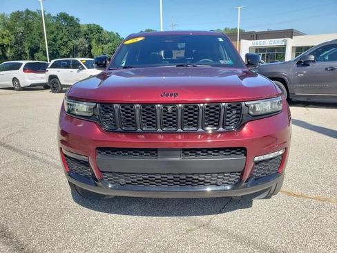 Used 2025 Jeep Grand Cherokee L Limited w/ Luxury Tech Group II AWD/4WD image 9