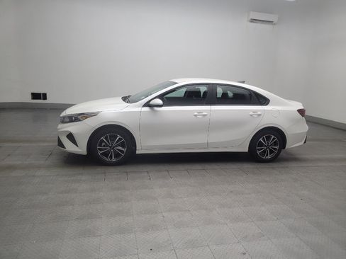 Used 2024 Kia Forte LXS FWD image 2