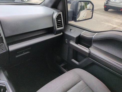 Used 2019 Ford F150 XLT w/ Equipment Group 302A Luxury AWD/4WD image 17