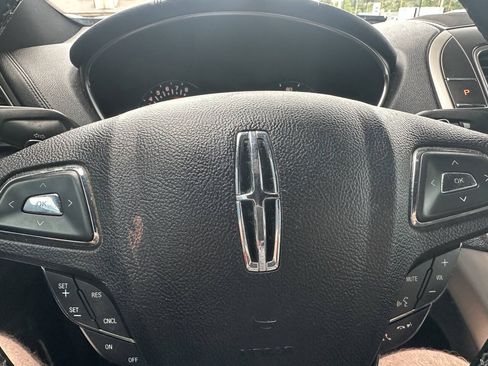 Used 2016 Lincoln MKX Reserve w/ Technology Package AWD/4WD image 15