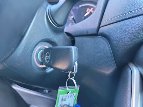 Used 2024 Toyota RAV4 LE image 31