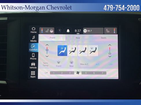 Used 2022 Chrysler Voyager LX image 27