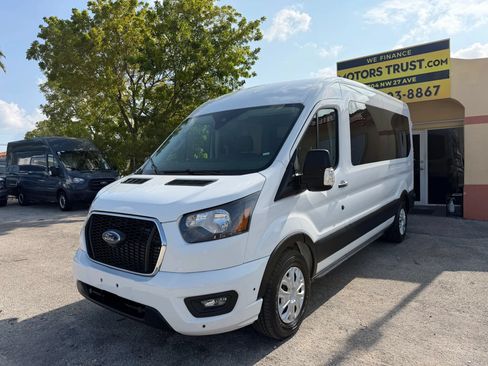 Used 2024 Ford Transit 350 XLT RWD image 3