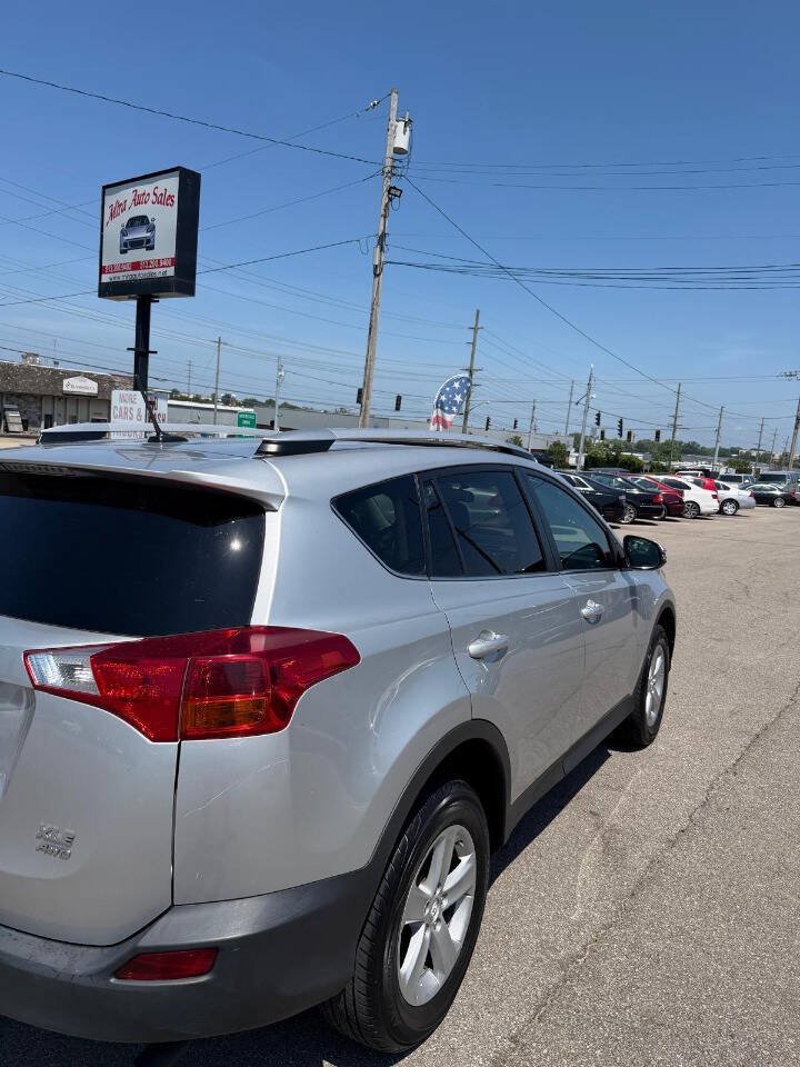Used 2013 Toyota RAV4 XLE AWD/4WD image 42