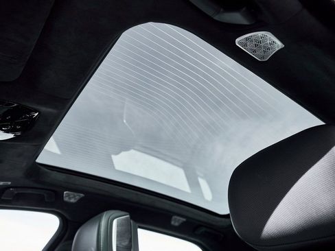 Used 2024 BMW 760i xDrive AWD/4WD image 47