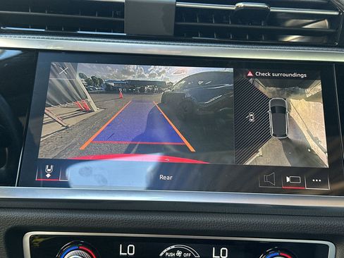 Used 2022 Audi Q3 2.0T Premium Plus image 24