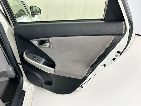 Used 2014 Toyota Prius Three w/ Solar Roof Package image 27