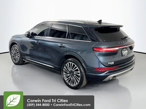 Used 2020 Lincoln Corsair Reserve image 11