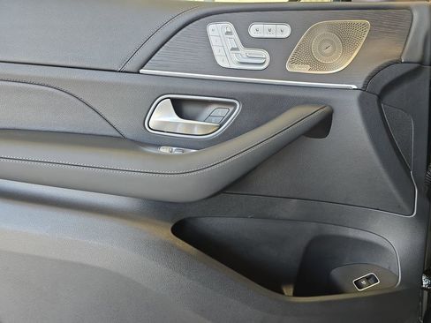 Used 2024 Mercedes-Benz GLE 53 AMG 4MATIC image 30