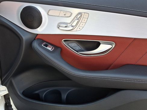 Used 2022 Mercedes-Benz GLC 43 AMG 4MATIC image 7