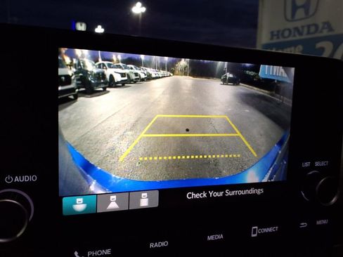 Used 2023 Honda Civic Sport image 18