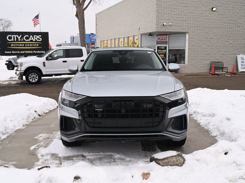 Used 2023 Audi Q8 Premium Plus w/ Premium Plus Package image 2