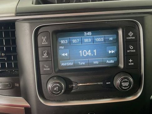 Used 2020 RAM 1500 Classic SLT RWD image 15