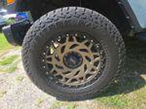 Used 2023 Jeep Wrangler Unlimited Sport AWD/4WD image 17