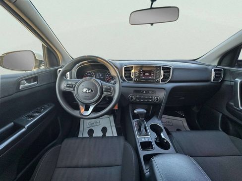 Used 2017 Kia Sportage LX FWD image 17