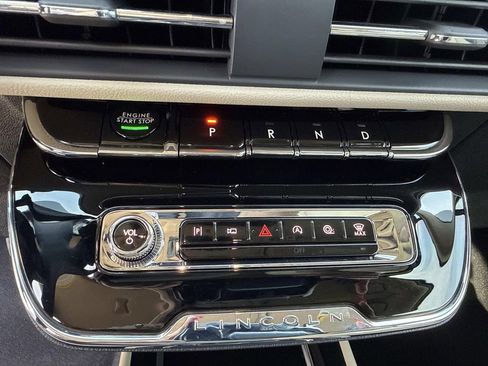 New 2026 Lincoln Corsair Premiere image 28