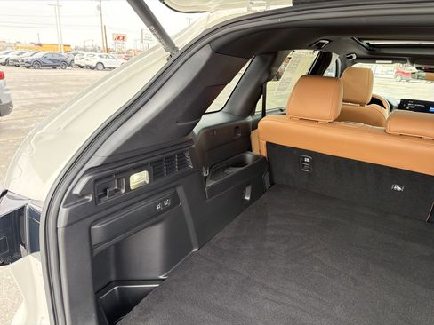 Certified 2025 MAZDA CX-70 3.3 Turbo S w/ Premium Plus image 64