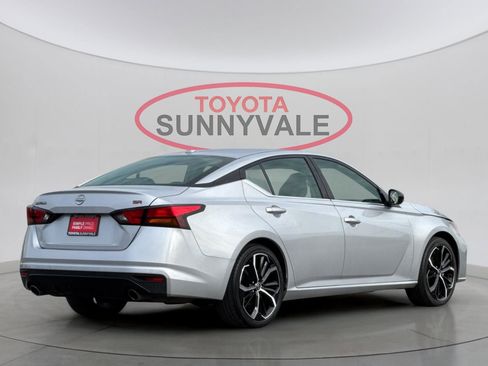 Used 2024 Nissan Altima 2.5 SR image 3