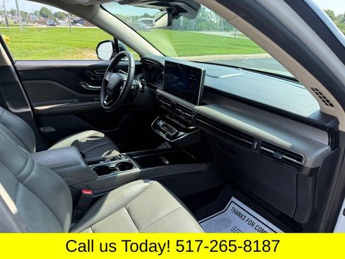 Certified 2025 Lincoln Corsair FWD w/ Equipment Group 101A image 13
