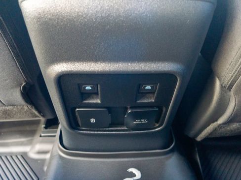 Used 2023 Ford Bronco Wildtrak AWD/4WD image 32