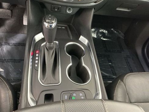 Used 2019 Chevrolet Traverse Premier AWD/4WD image 19