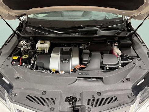 Used 2018 Lexus RX 450h w/ Luxury Package image 32