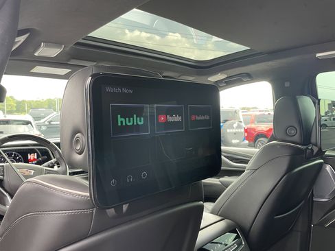 Used 2023 Cadillac Escalade V image 37