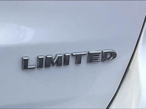 Used 2021 Jeep Grand Cherokee Limited w/ Premium Lighting Group image 7