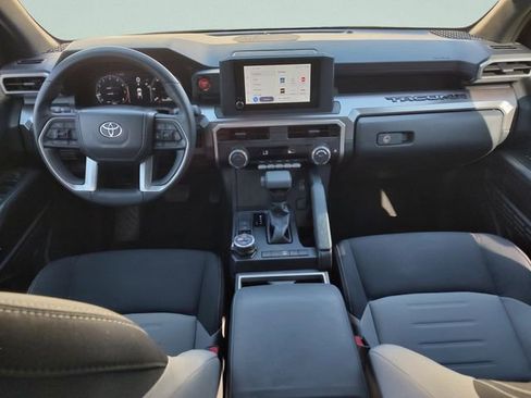 Used 2024 Toyota Tacoma TRD Off-Road AWD/4WD image 9