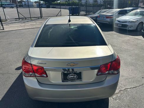 Used 2014 Chevrolet Cruze LS image 22
