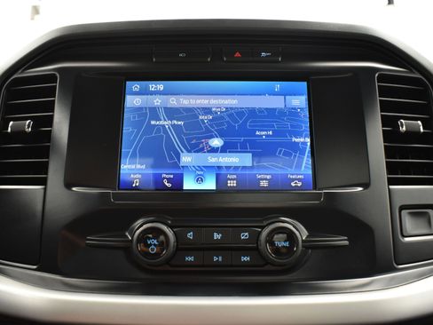 Used 2022 Ford F150 XLT image 25