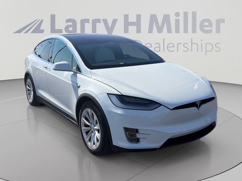 Used 2021 Tesla Model X Long Range AWD/4WD image 4