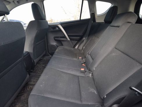 Used 2018 Toyota RAV4 XLE image 8