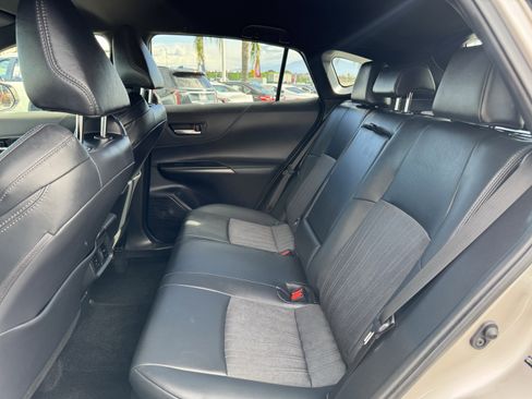 Used 2021 Toyota Venza XLE image 34