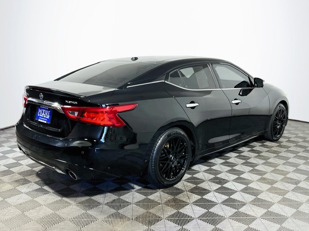 Used 2016 Nissan Maxima Platinum w/ Interior Lighting Package FWD image 7