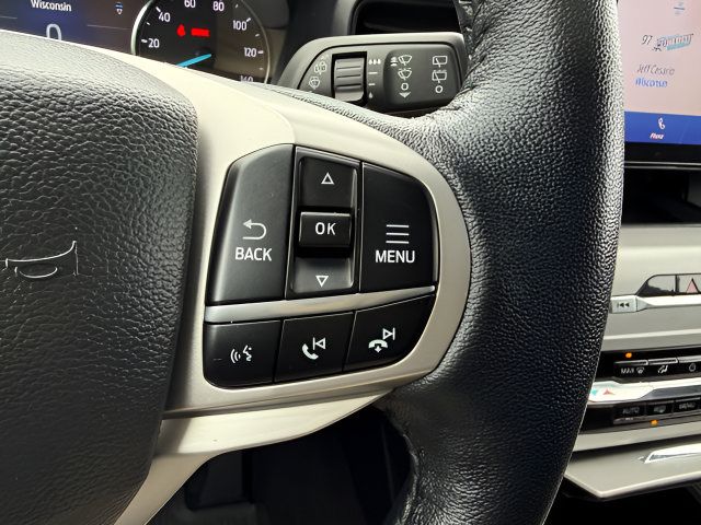 Used 2022 Ford Explorer XLT AWD/4WD image 18