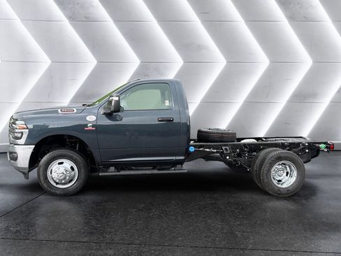 New 2026 RAM 3500 Tradesman w/ Chrome Appearance Group A AWD/4WD image 2
