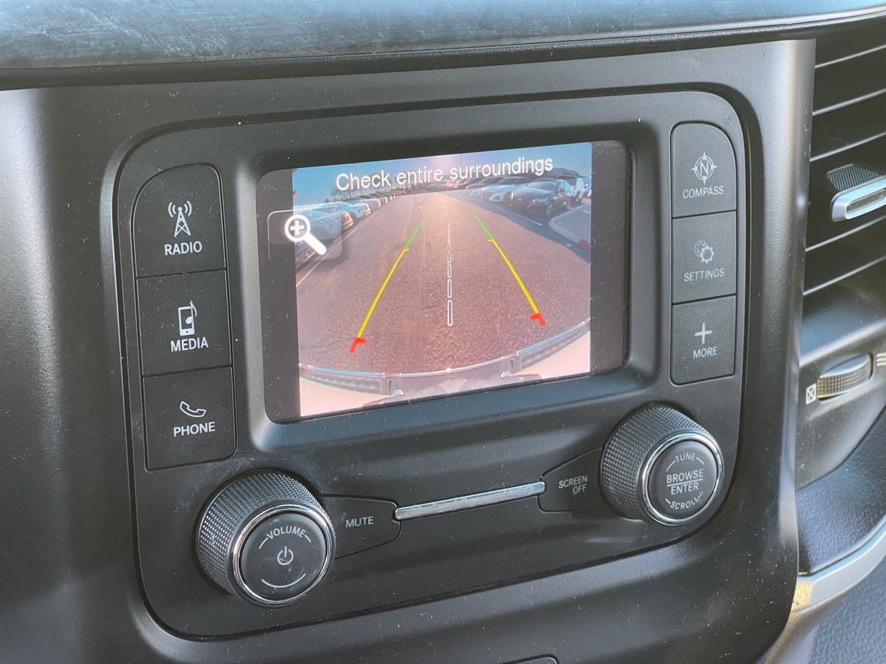 Used 2022 RAM 1500 Big Horn AWD/4WD image 29