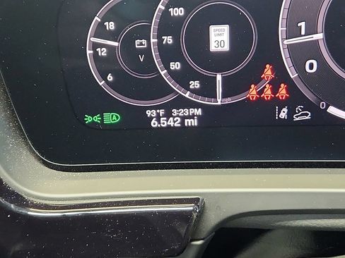 Certified 2026 Porsche Cayenne AWD/4WD image 20