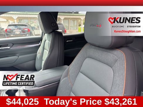New 2026 GMC Terrain AT4 AWD/4WD image 29