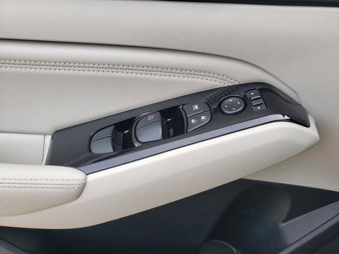 Used 2021 Nissan Altima 2.5 SV w/ SV Premium Package image 29