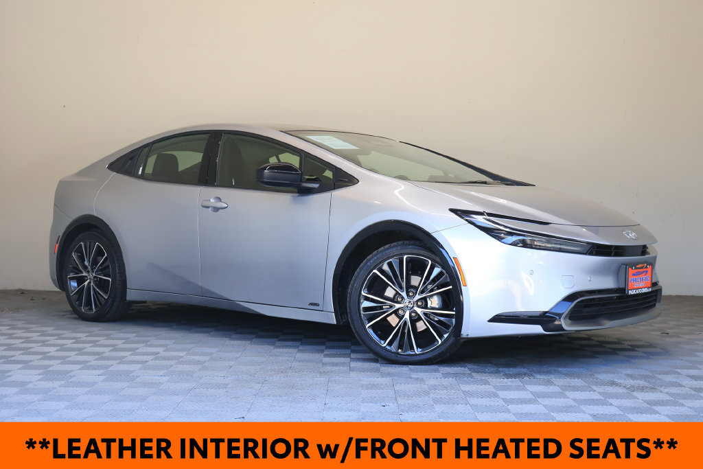 Used 2024 Toyota Prius XLE AWD/4WD image 2