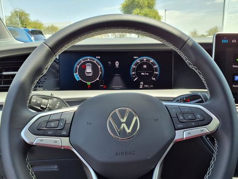 New 2026 Volkswagen Tiguan SE image 14